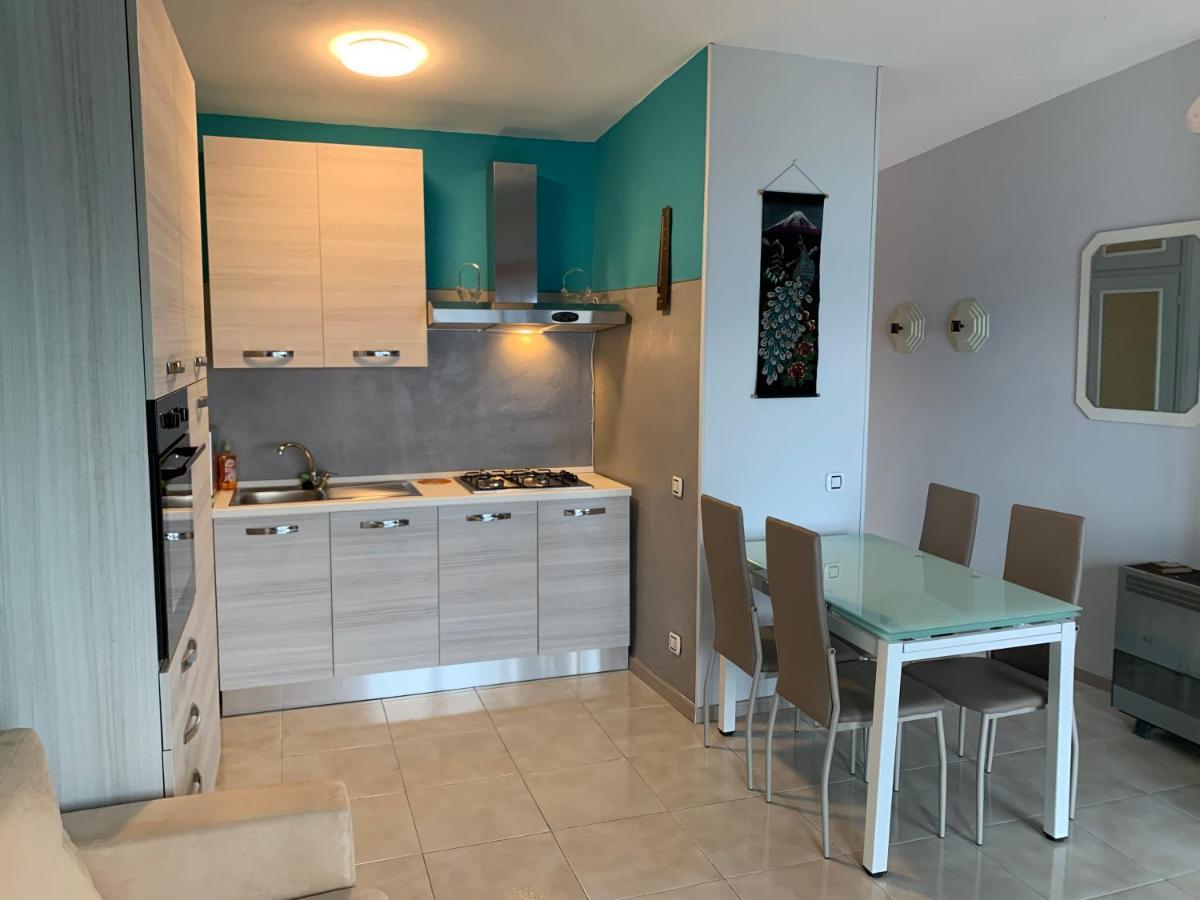 Casa Isabella Apartment Madonna Del Sasso Bagian luar foto